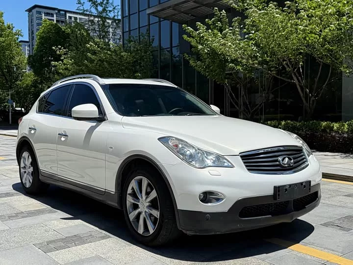 Infiniti QX50