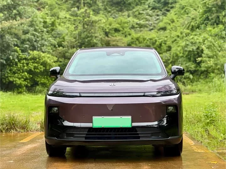 Leapmotor B10