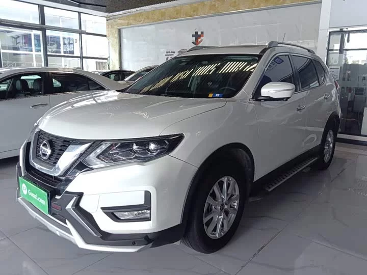 Nissan Qijun