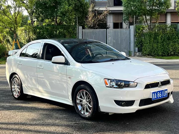 Mitsubishi Winged God