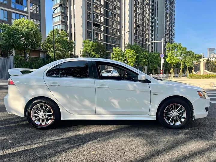 Mitsubishi Winged God