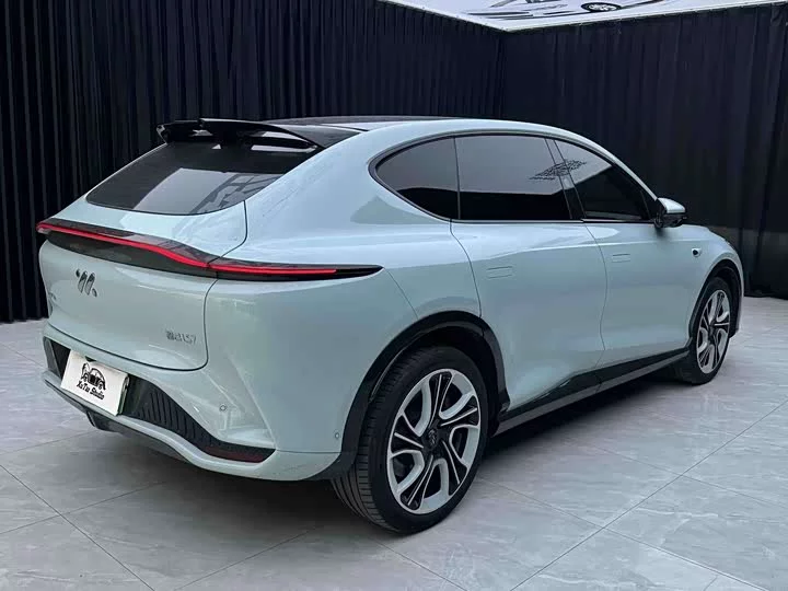 Zhiji LS7