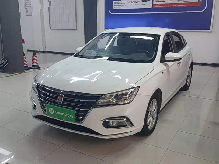 Roewe i5