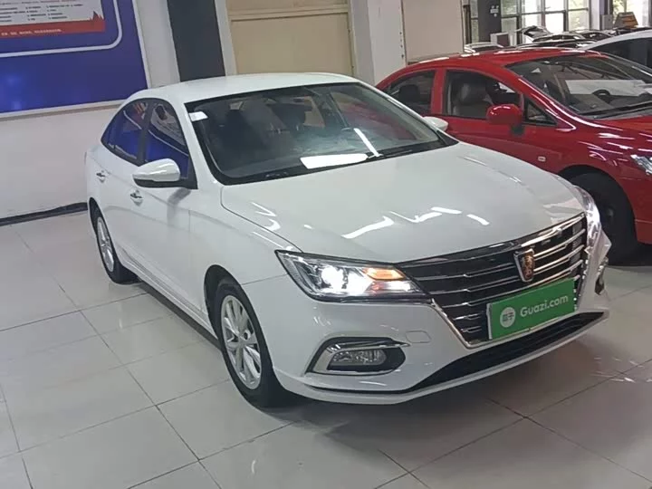 Roewe i5