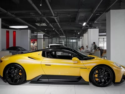 Maserati MC20