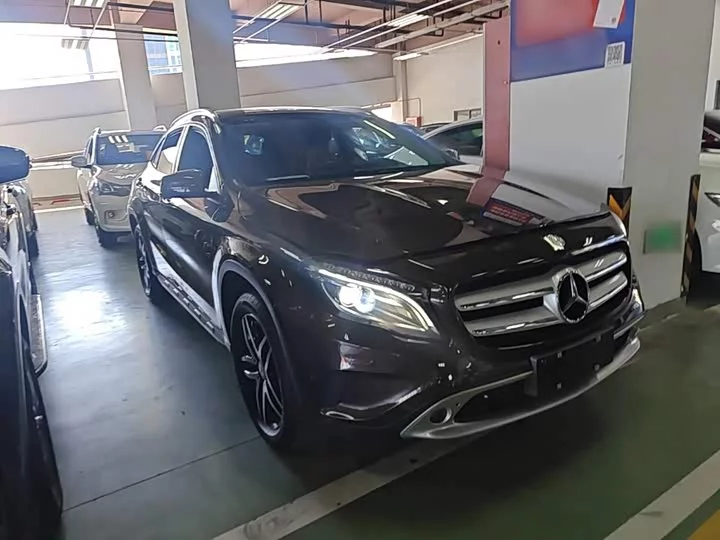 Mercedes-Benz GLA