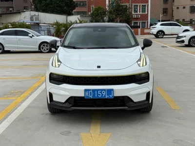 Lynk & Co 05