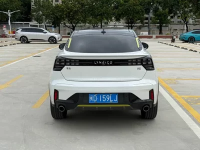 Lynk & Co 05
