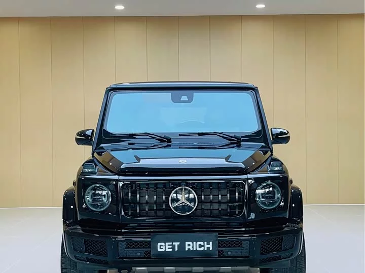 Mercedes-Benz G-rated
