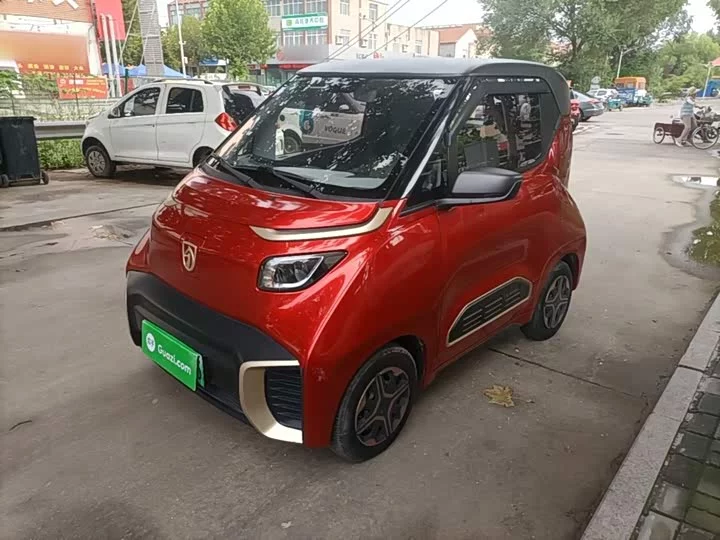 Baojun E200
