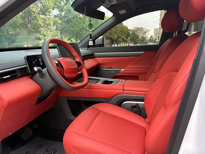 Dongfeng eπ008