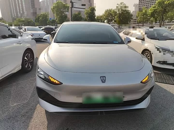 Roewe D7