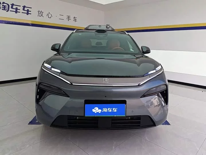 BYD Tang L