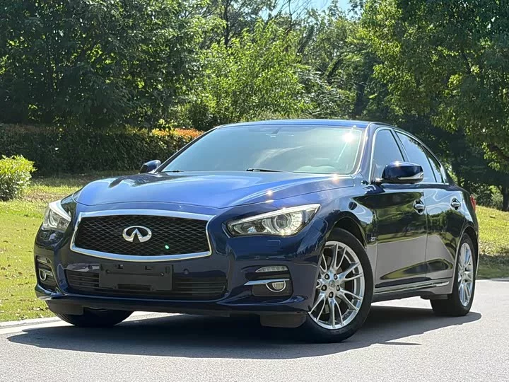 Infiniti Q50L