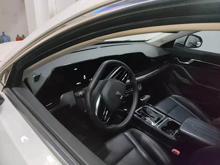 FAW Besturn B70