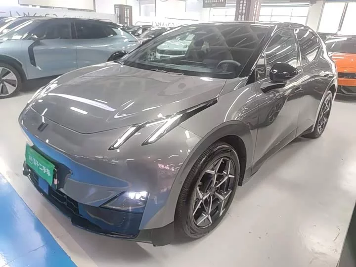 Lynk & Co Z20