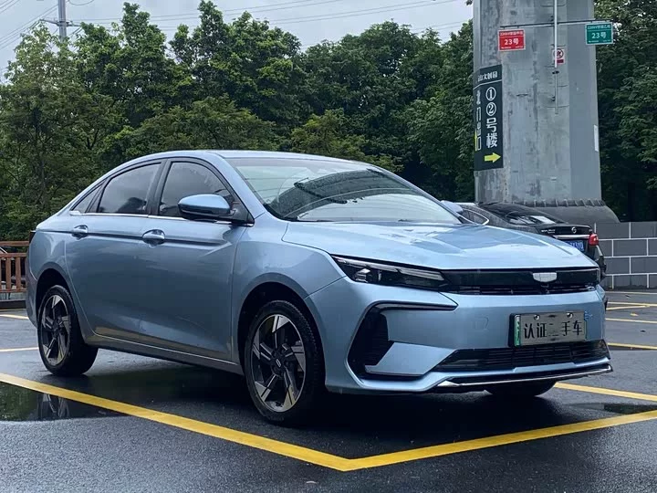 Geely Emgrand L HiP