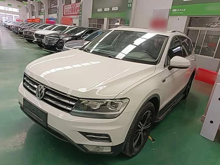 Volkswagen Tiguan L