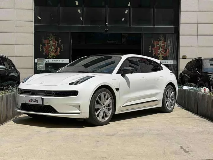 ZEEKR 001