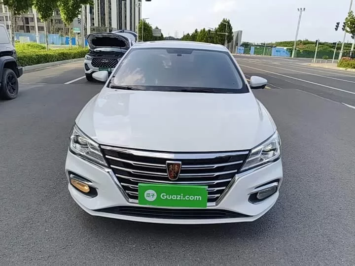 Roewe i5