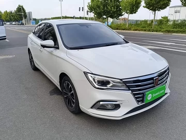 Roewe i5