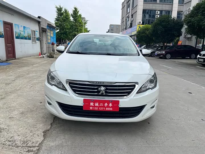 Peugeot 408