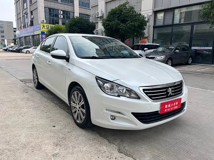 Peugeot 408