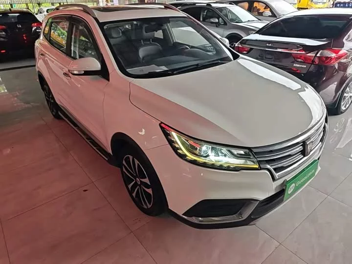Roewe RX3