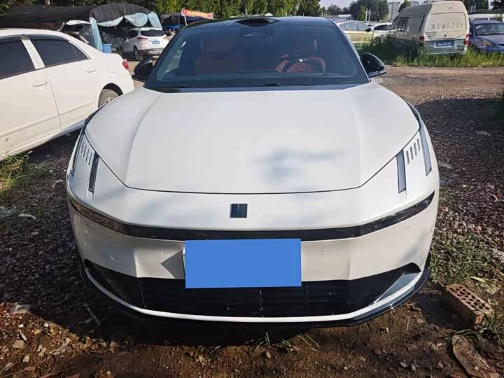 Lynk & Co 10