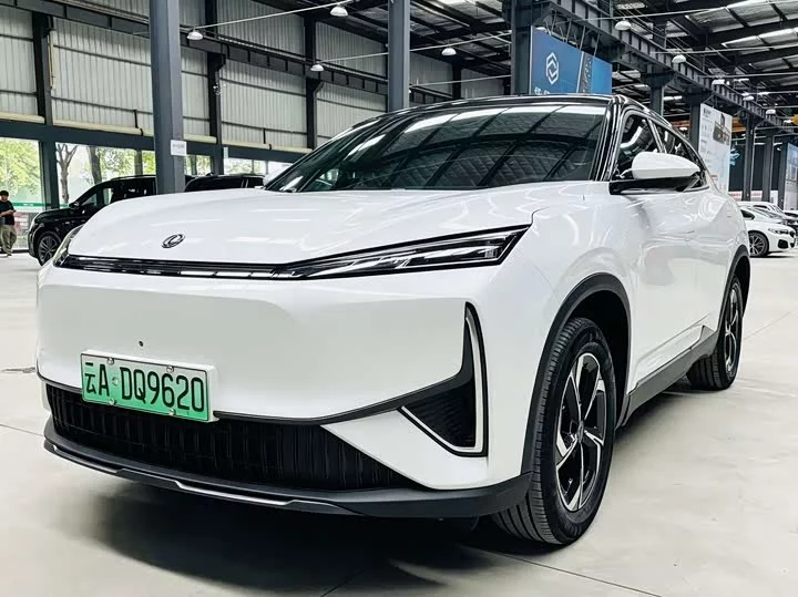 Dongfeng L7