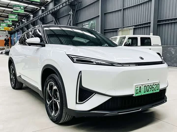 Dongfeng L7