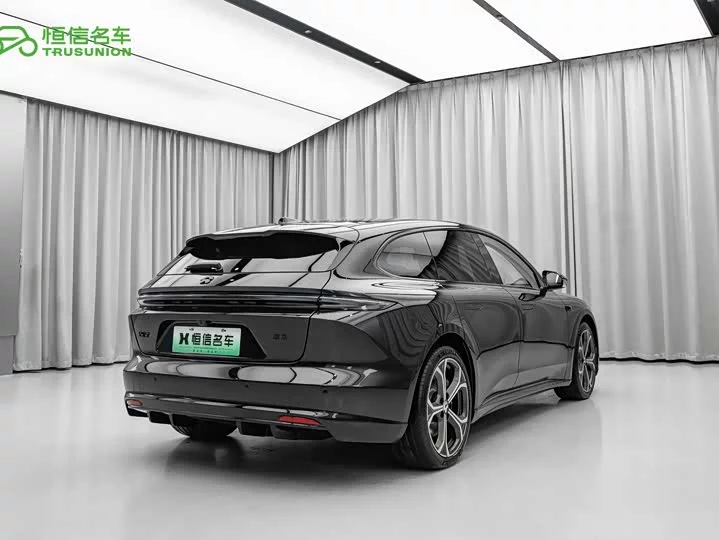 NIO ET5T