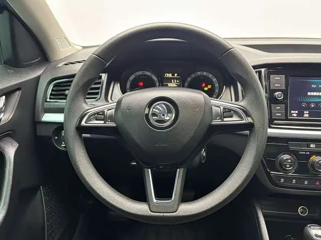 Skoda Comek