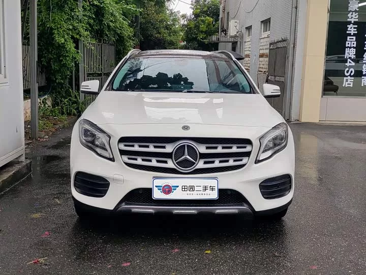 Mercedes-Benz GLA