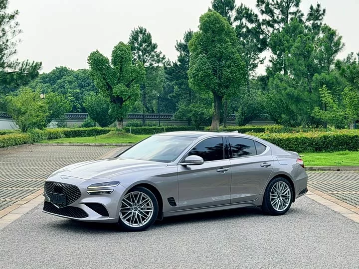 Genesis G70