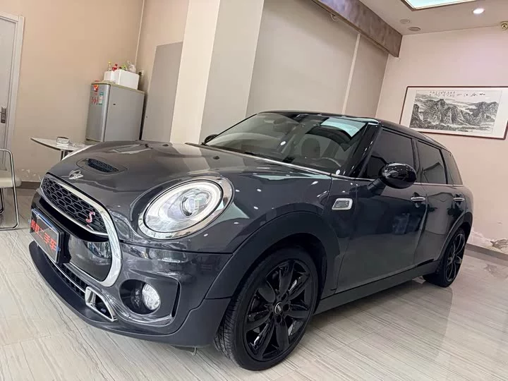 MINI CLUBMAN