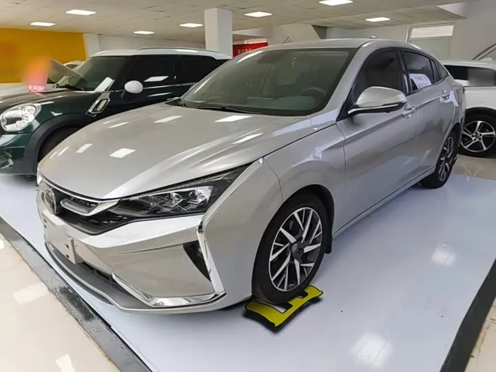 Dongfeng Yixuan
