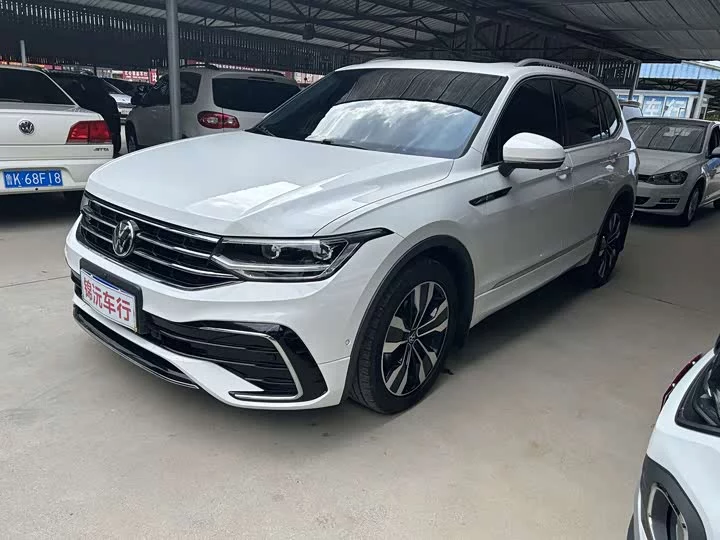 Volkswagen Tiguan L