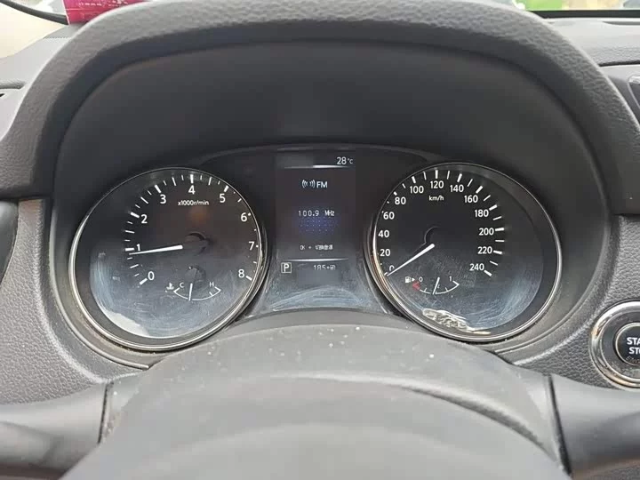 Nissan Qijun