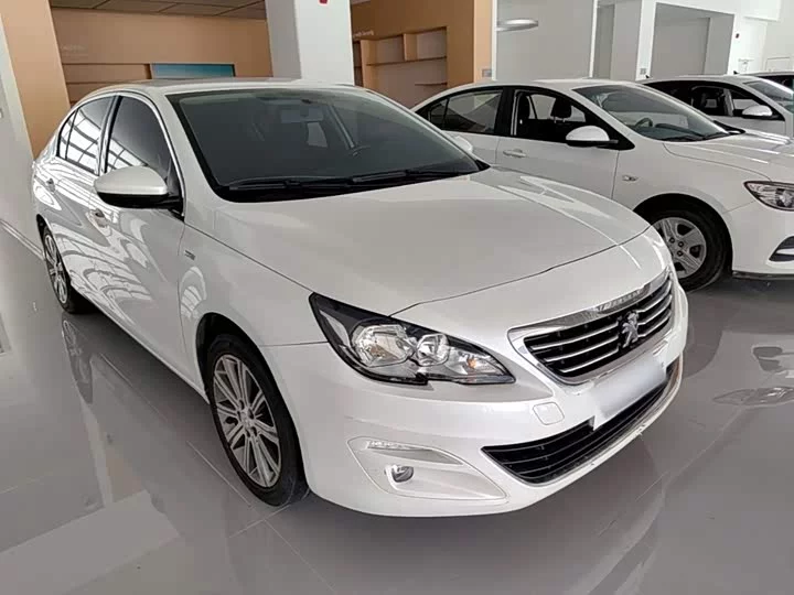 Peugeot 408