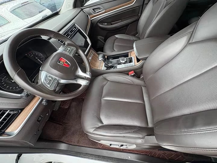 Roewe RX8