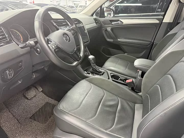 Volkswagen Tiguan L