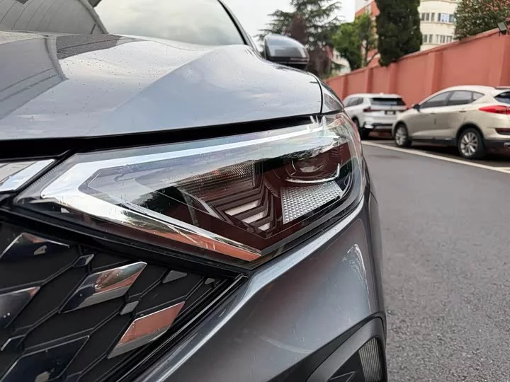 Jetta VS7