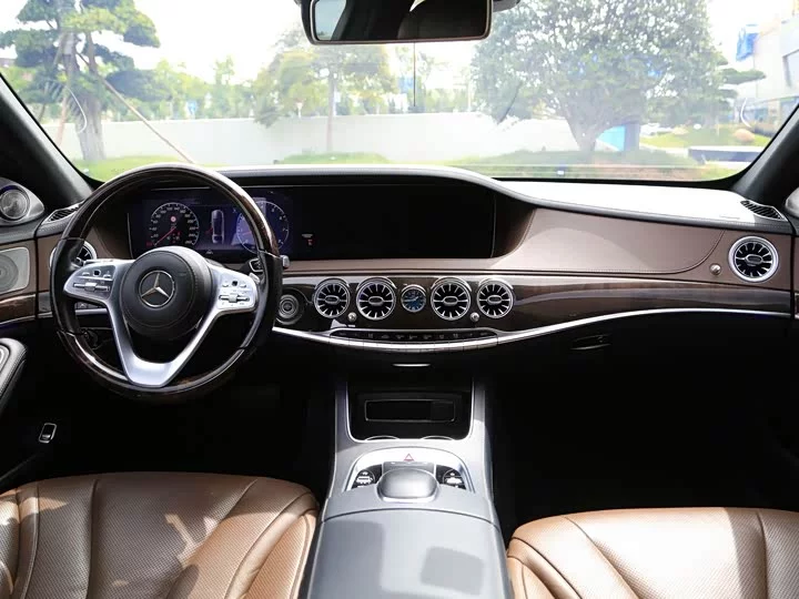 Mercedes-Benz S class