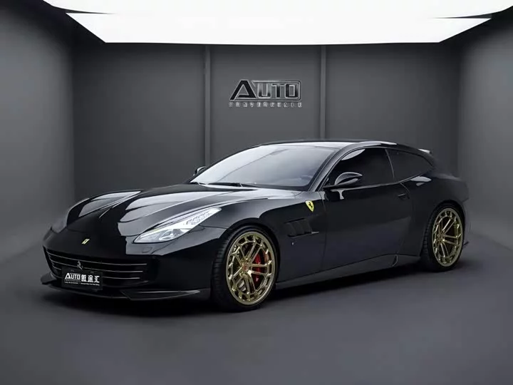 ferrari GTC4Lusso