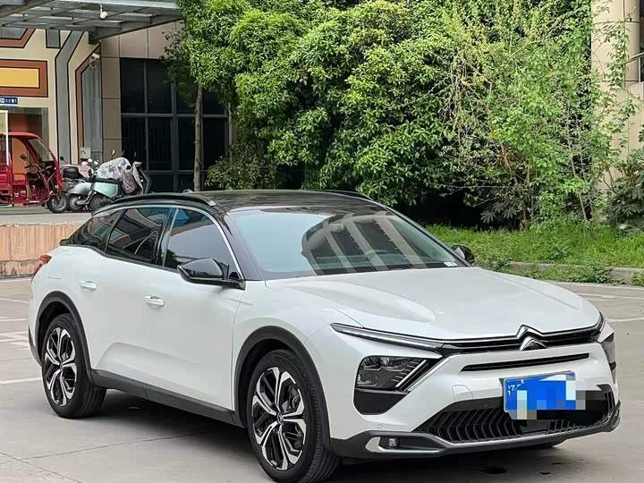 Citroën Versailles C5 X