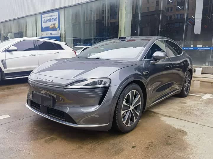 Luxeed R7