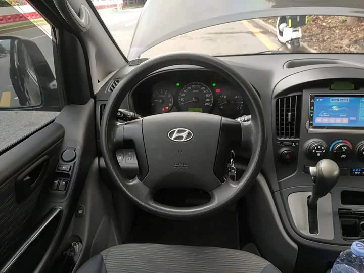Hyundai H-1 Huiyi