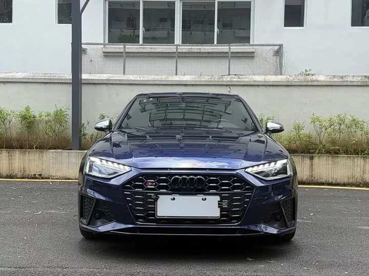 Audi S4