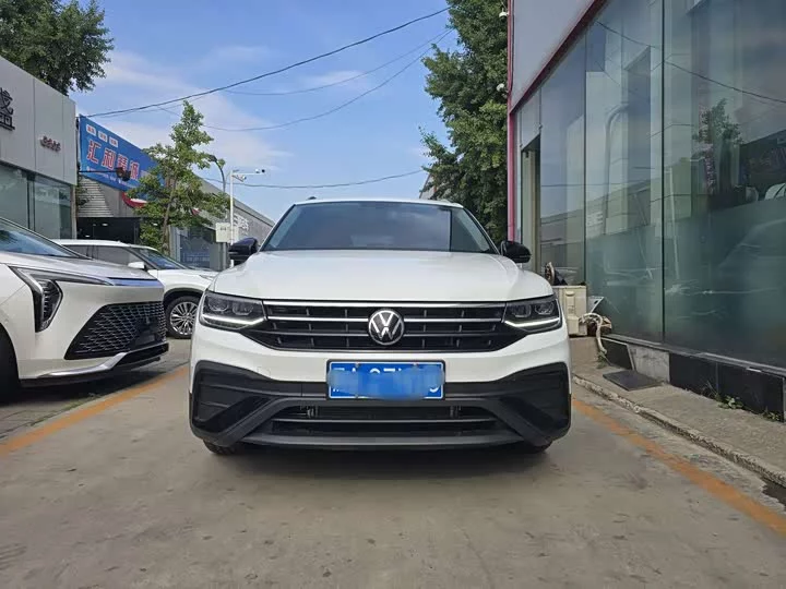 Volkswagen Tiguan L